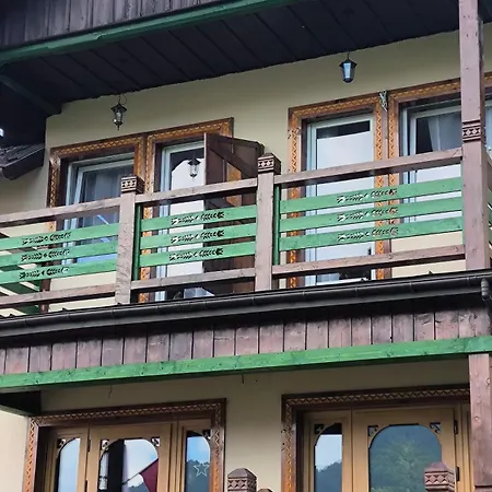 게스트하우스 Gosciniec Karpacka Dusza 슈차브니차